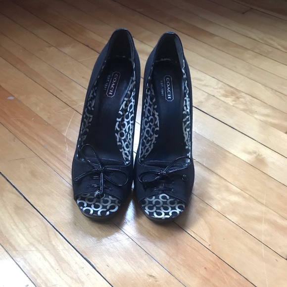 Coach ‘Corey’ Black Peep Toe Heels Size 6 - Picture 6 of 6